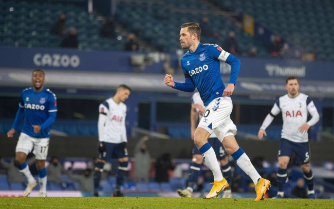 老將首當其 老將首當其